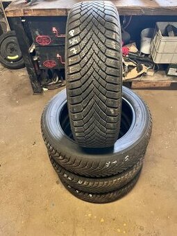 195/60 R17 90H zimní pneu Yokohama DOT 2023