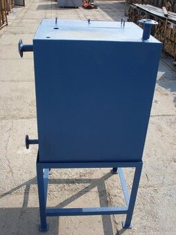 Ocelová nádrž na vodu.