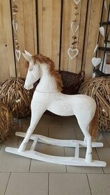 Dřevěný houpací kůň Vintage