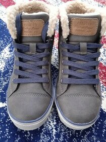 Nové dětské zimní-jarní boty č.33
