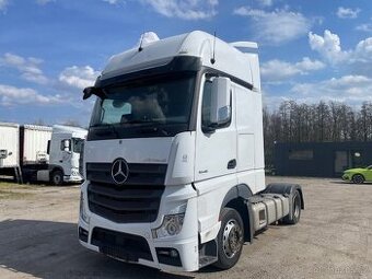 Mercedes Actros 1845