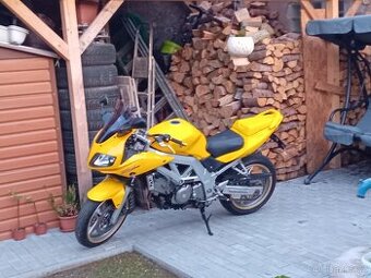 Suzuki SV650S