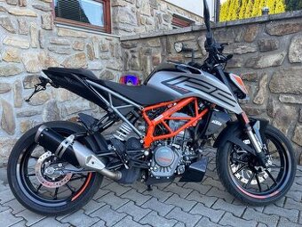 KTM DUKE 125 2021