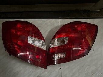 Fabia 2 zadní světla tel 731328873