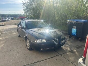 Alfa Romeo 166