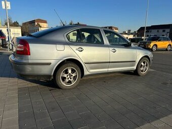 Skoda oktavia 1.9 tdi 77kw rezervace