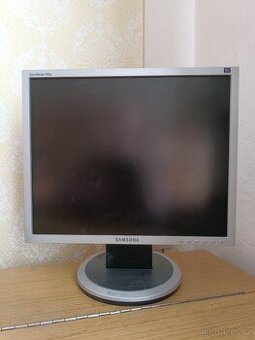 LCD Monitor - 1