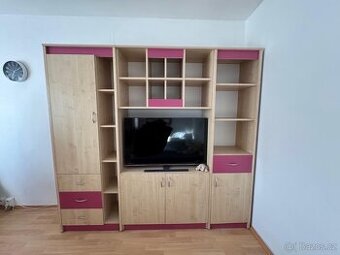 Stěna do dětského pokoje a stolek