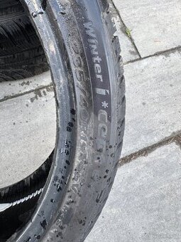 235/40 r19 Hankook