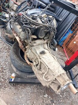 Motor s převodovkou jeep wj 4.7