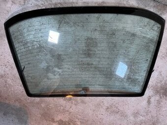 Zadní okno BMW E34