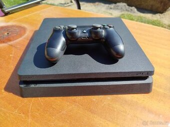 PS4 Slim