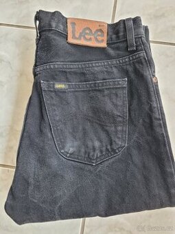 Lee