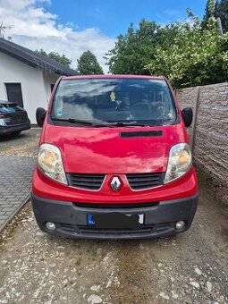RENAULT TRAFIC - 1