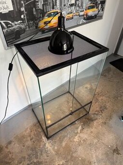 Terárium Reptiplanet TOP stav + lampa