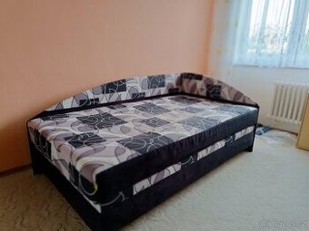 Postel s úložným prostorem 200x120