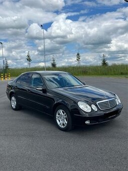 w211 Mercedes