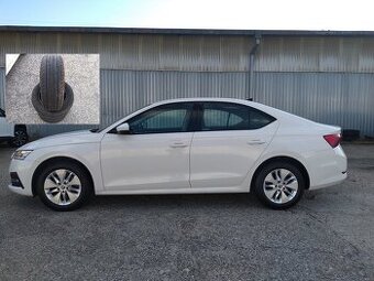 2021_ŠKODA OCTAVIA IV_1.maj.ČR_VIRTUAL KOKPIT_299000Kč netto