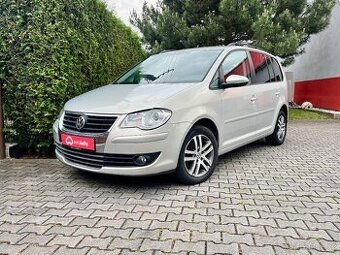 Volkswagen Touran 1,4 TSi EcoFuel / KLIMA 7MÍST / 2009