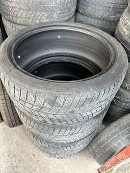 Barum 235/45 R19