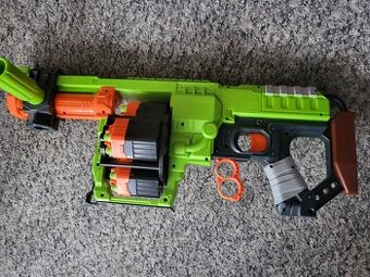 Velká Nerf pistole