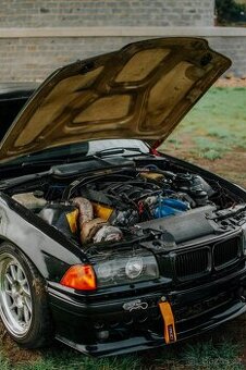 BMW e36 coupe v8 turbo