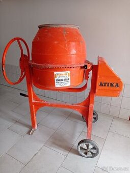 Prodám stavevbní míchačku a stavební kozy 5 ks