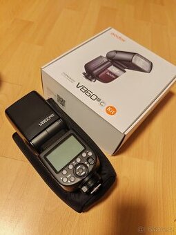 Blesk Godox V860III-C Canon