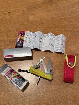 Victorinox záchranářský nůž