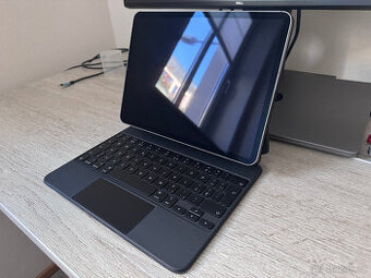 iPad Pro 2022 M2 11'' 256 GB + Apple Magic Keyboard