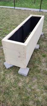 ​Vyvýšené záhony ze smrkového hoblovaného dřeva 200x50x62