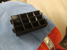 ČZ 350/472 - podložka pod akumulátor