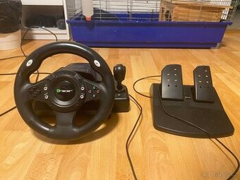 Herní volant s pedály