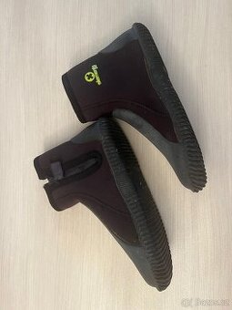 Neoprénové boty vel. 10