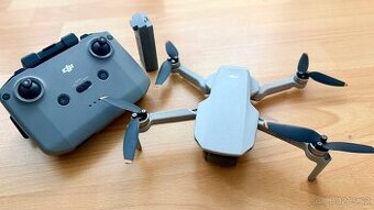 DJI Mini 2 (ovladač a 2x baterie)