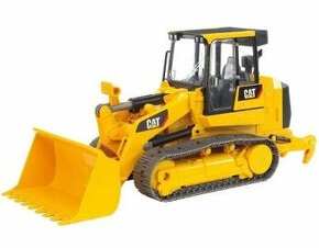 Bruder koupím buldozer 2447 a traktor case lesní.