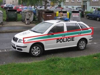 Škoda Fabia I combi retro zelené policejní polepy