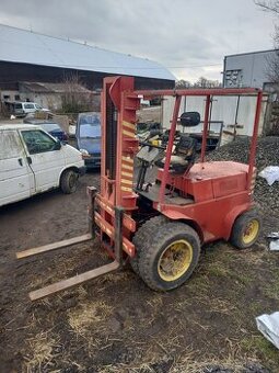 Vysokozdvižný vozík (veteran)