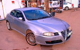 ---->Alfa Romeo GT 1.9 JTD ¹¹⁰kw