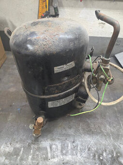 kompresor ASPERA 175 CM pístový