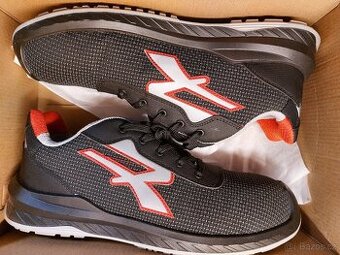 Bezpečnostní (pracovní) obuv S3- nová - velikost 47