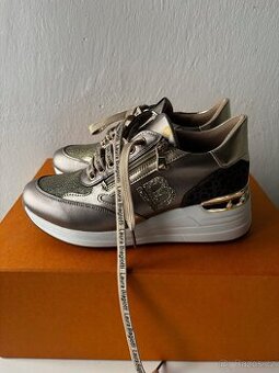dámské boty - sneakers vel. 38 LAURA BIAGOTTI nové