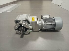 Nová sestava motor NORD 550W s kuželočelní převodovkou - 1