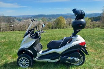SLEVA PIAGGIO MP3 500 LT