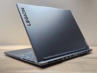 165HZ_KOVOVÉ LENOVO LEGION 7_R6-6600HS_16GB_SSD_RX 6600 4GB