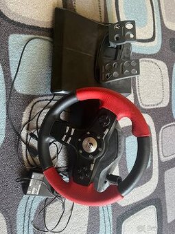 Volant Logitech s pedaly