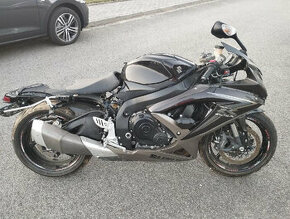 Suzuki GSX-R 750 11 na díly