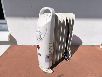 Olejový ohřívač Teesa TSA8035