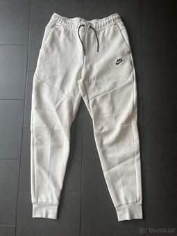 Tepláky Nike M