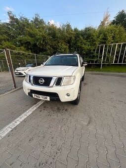 Nissan Navara D40